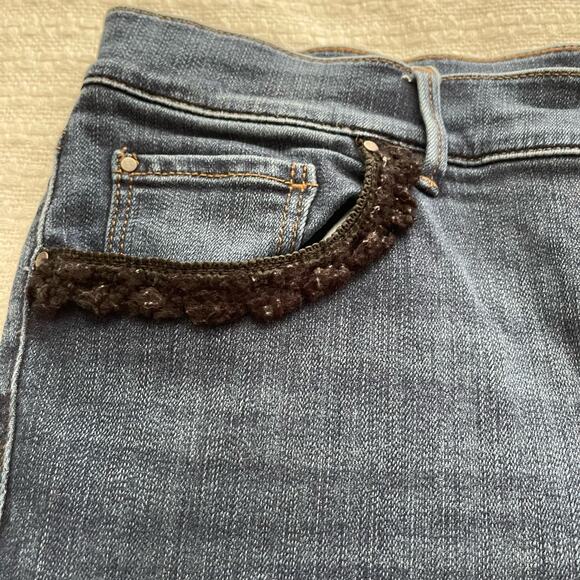 Size 12 Ann Taylor The Skinny Modern Fit Blue Jeans with Black Embellishment - Picture 5 of 10